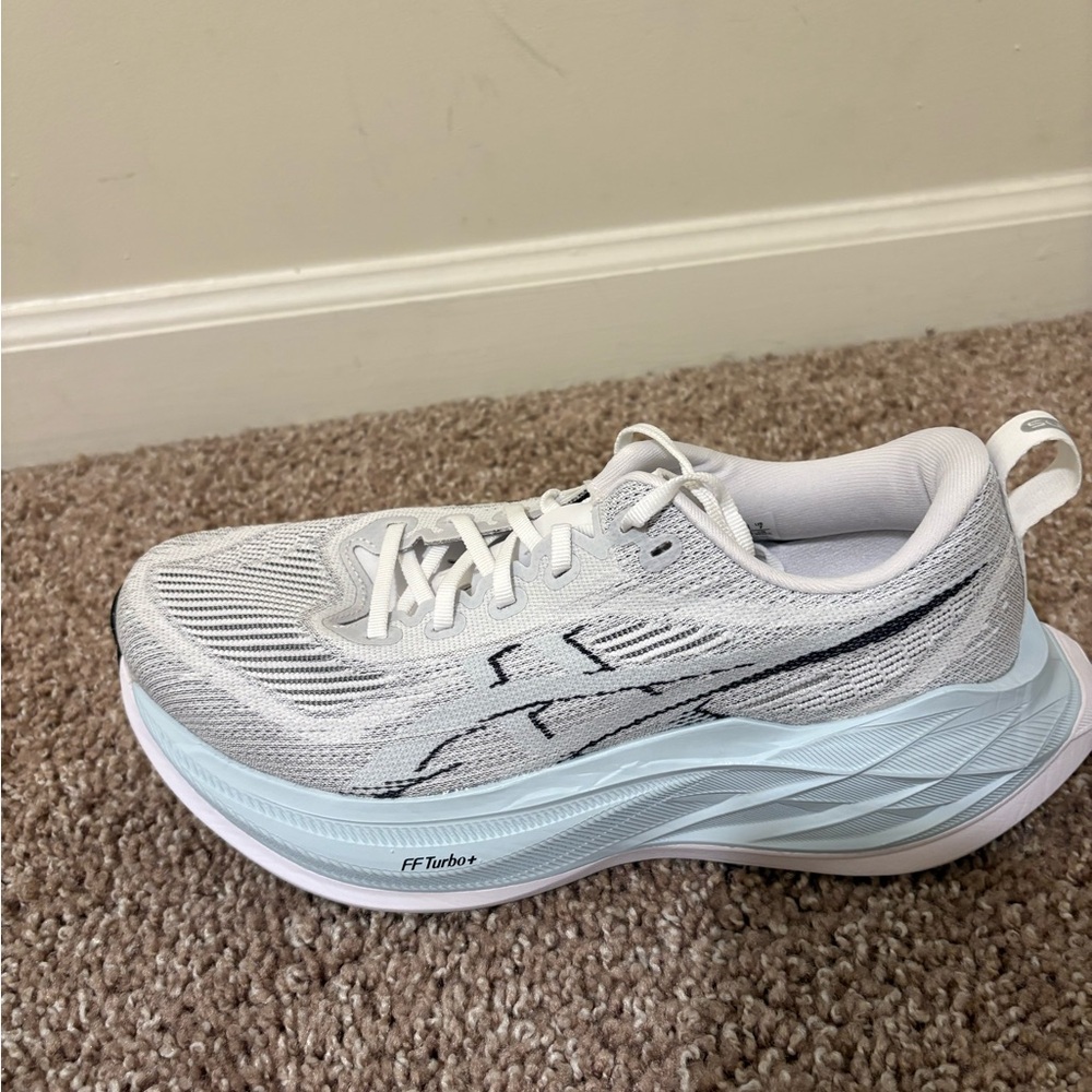 ASICS Superblast 2 | Women’s 8.5/Men’s 7 - Picture 8 of 16